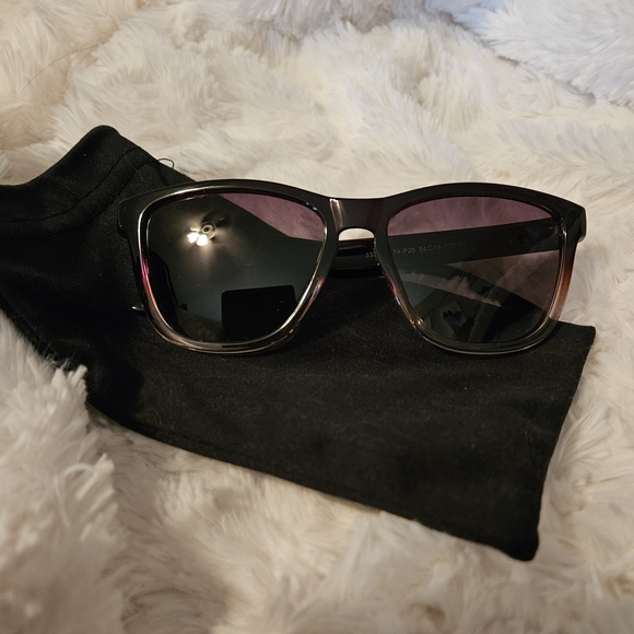 Accessories - Stylish Black And Brown Sunglasses